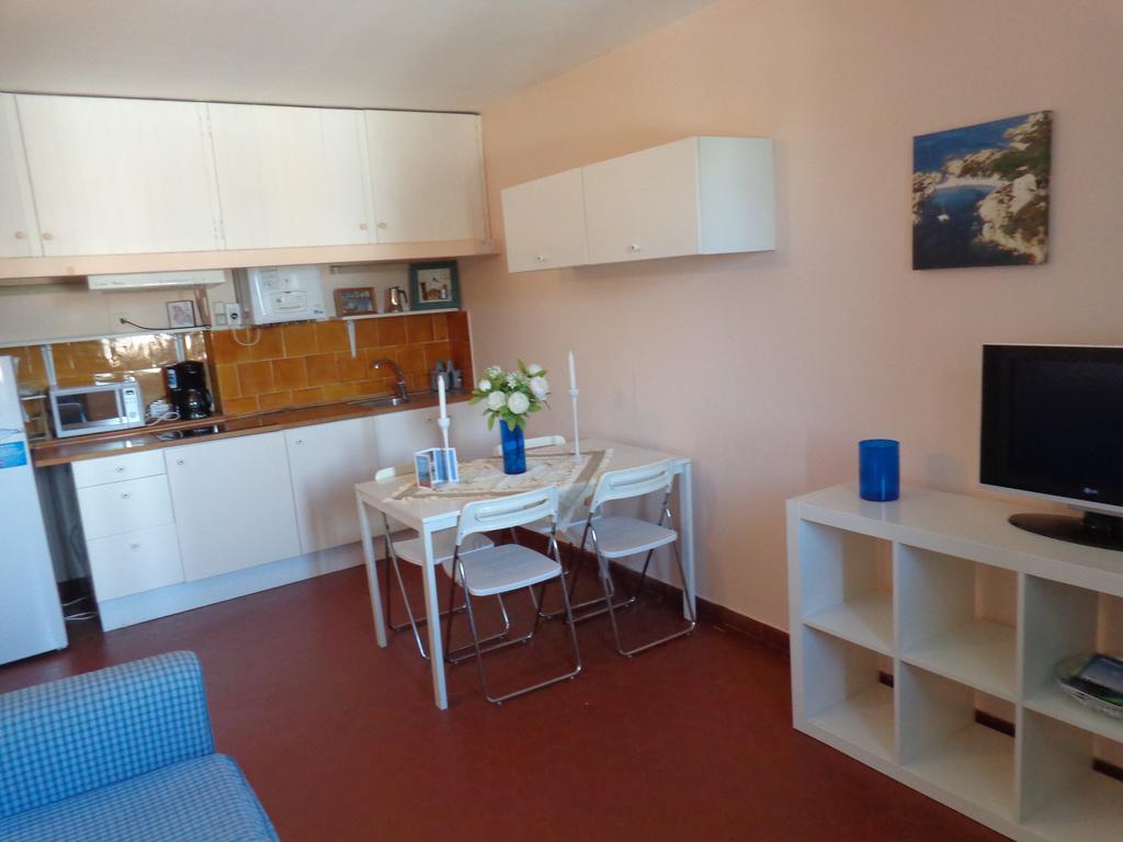 Apartment Port 格里莫 外观 照片